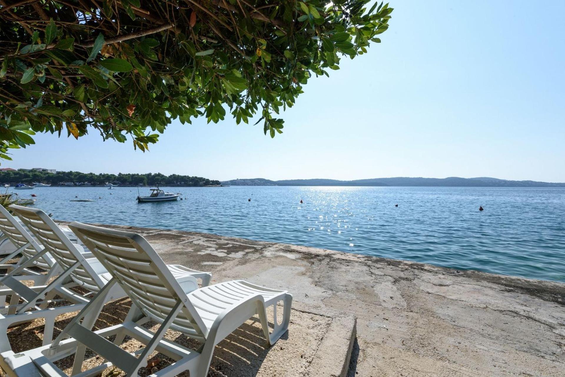 Apartments Mihaela Trogir Exterior foto